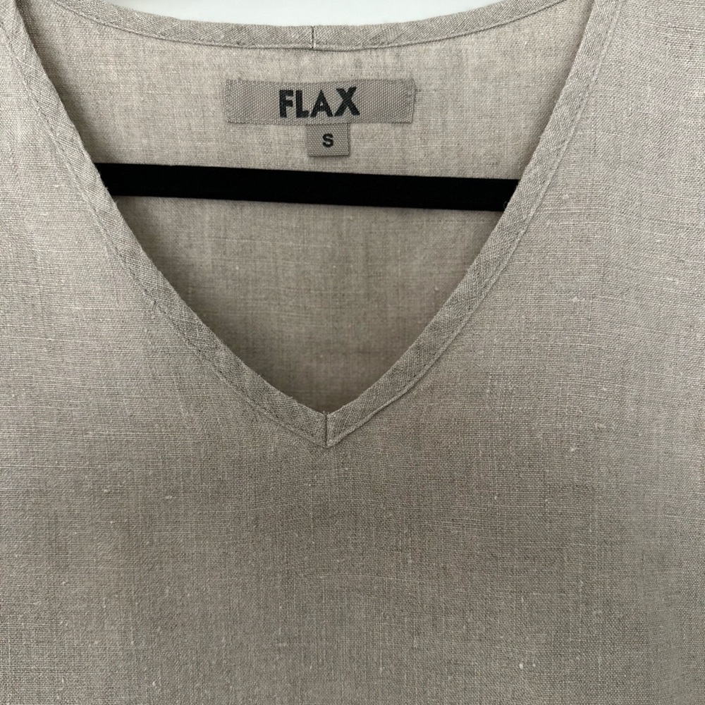 Flax V Pullover- Natural-Medium Weight - Picture 5 of 6